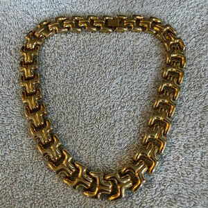 Women's Fashion Gold Tone Link Necklace